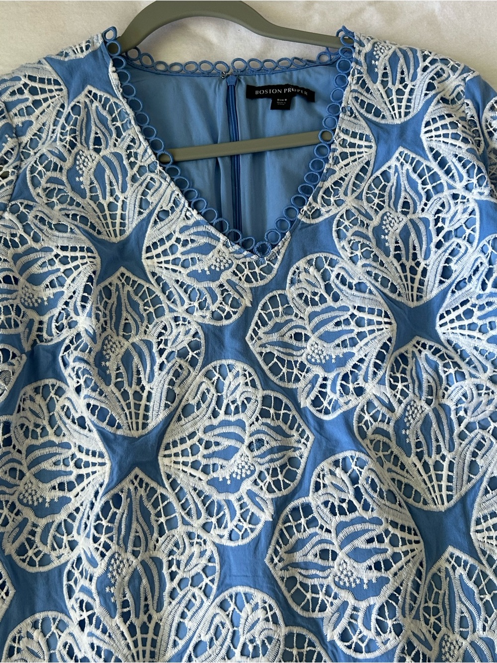 NWOT Boston Proper Size 8 Two Tone Lace Three Quarter Sleeve Blue & White Dress - Picture 8 of 14
